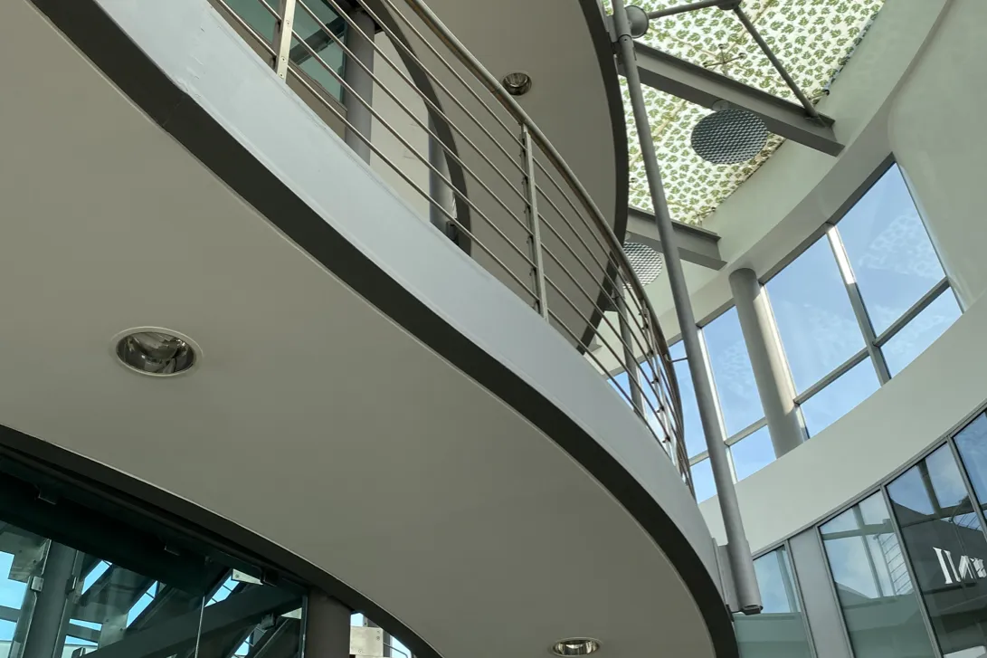 Stabilimento Pellini interno Stabilimento Pellini visto dall'interno